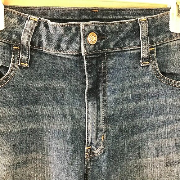 GAP Women's Denim Universal Mid-Rise Jegging - Size 33/16 Tall - Picture 6 of 7